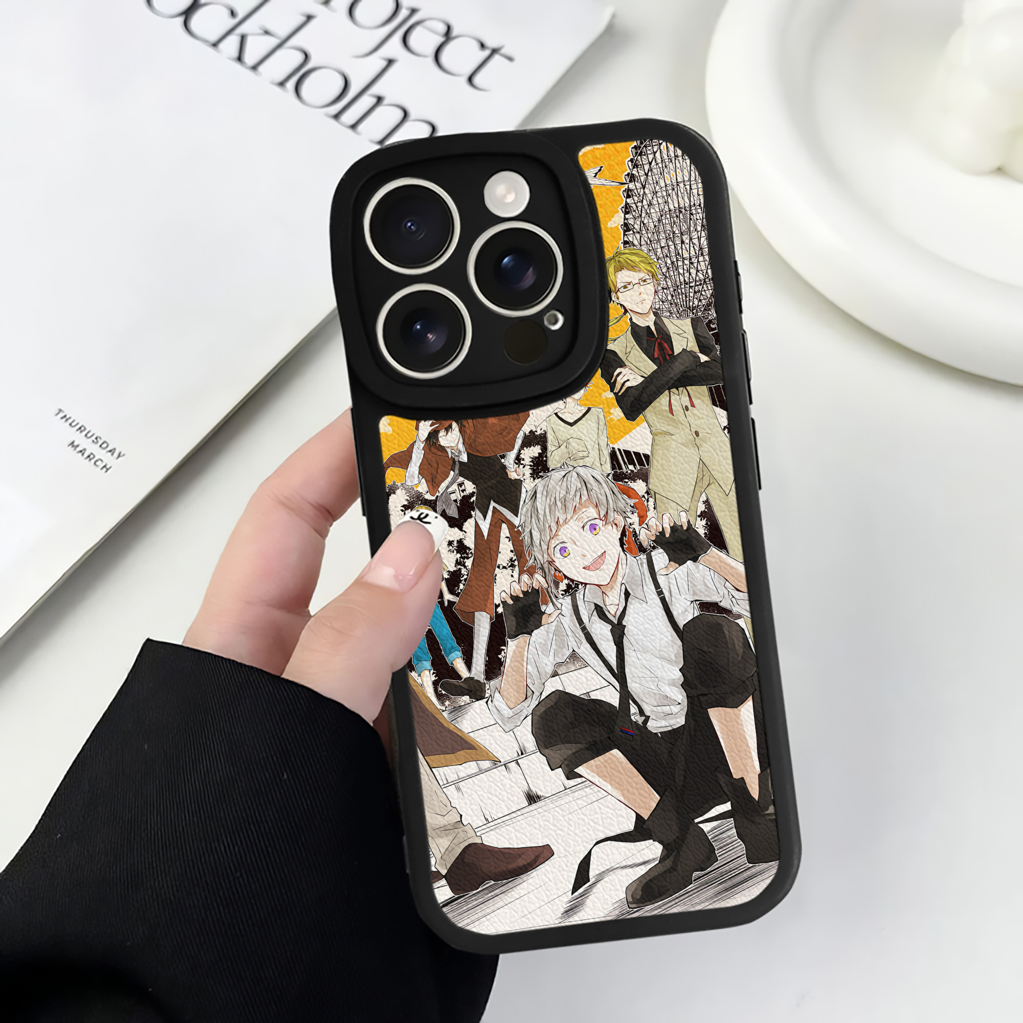 （画像用） 文豪ストレイドッグス Bungo Stray Dogs 【iPhone 16シリーズ対応】シリコンスマホケース（レザー調） 材質：シリコン